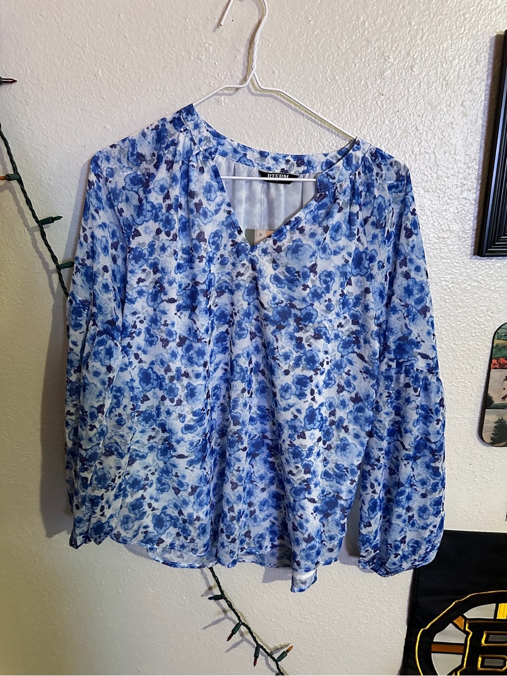 Blue Floral V-Neck Long-Sleeve Blouse